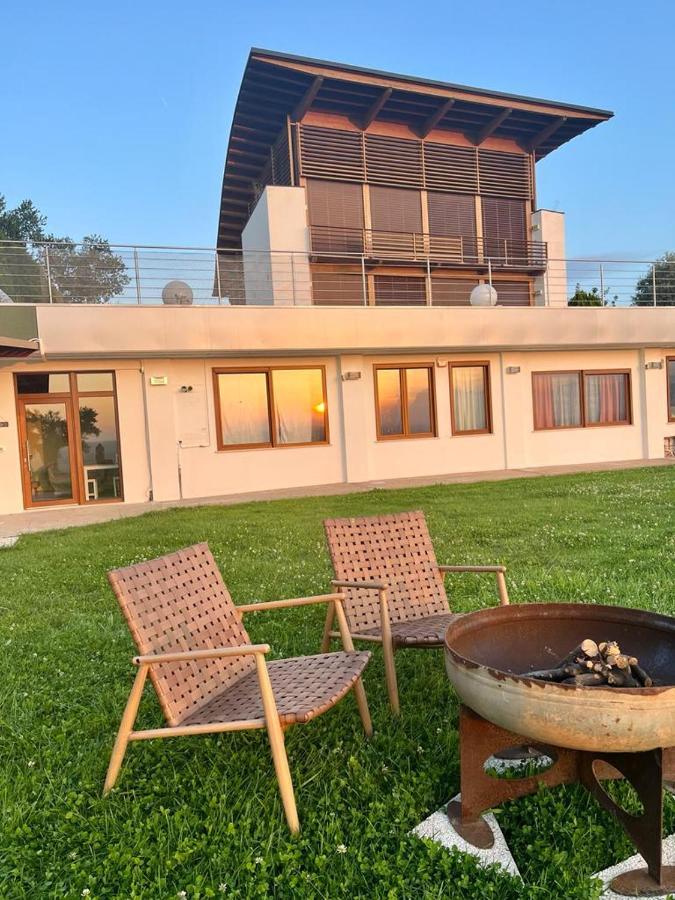 Mirabel Apartment Киети Екстериор снимка