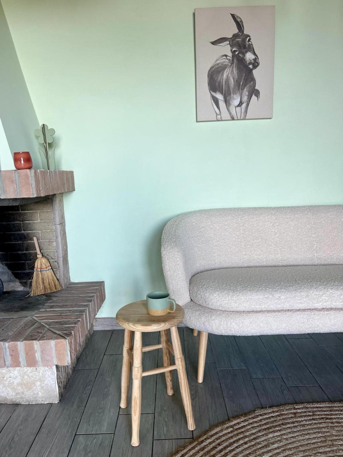 Mirabel Apartment Киети Екстериор снимка