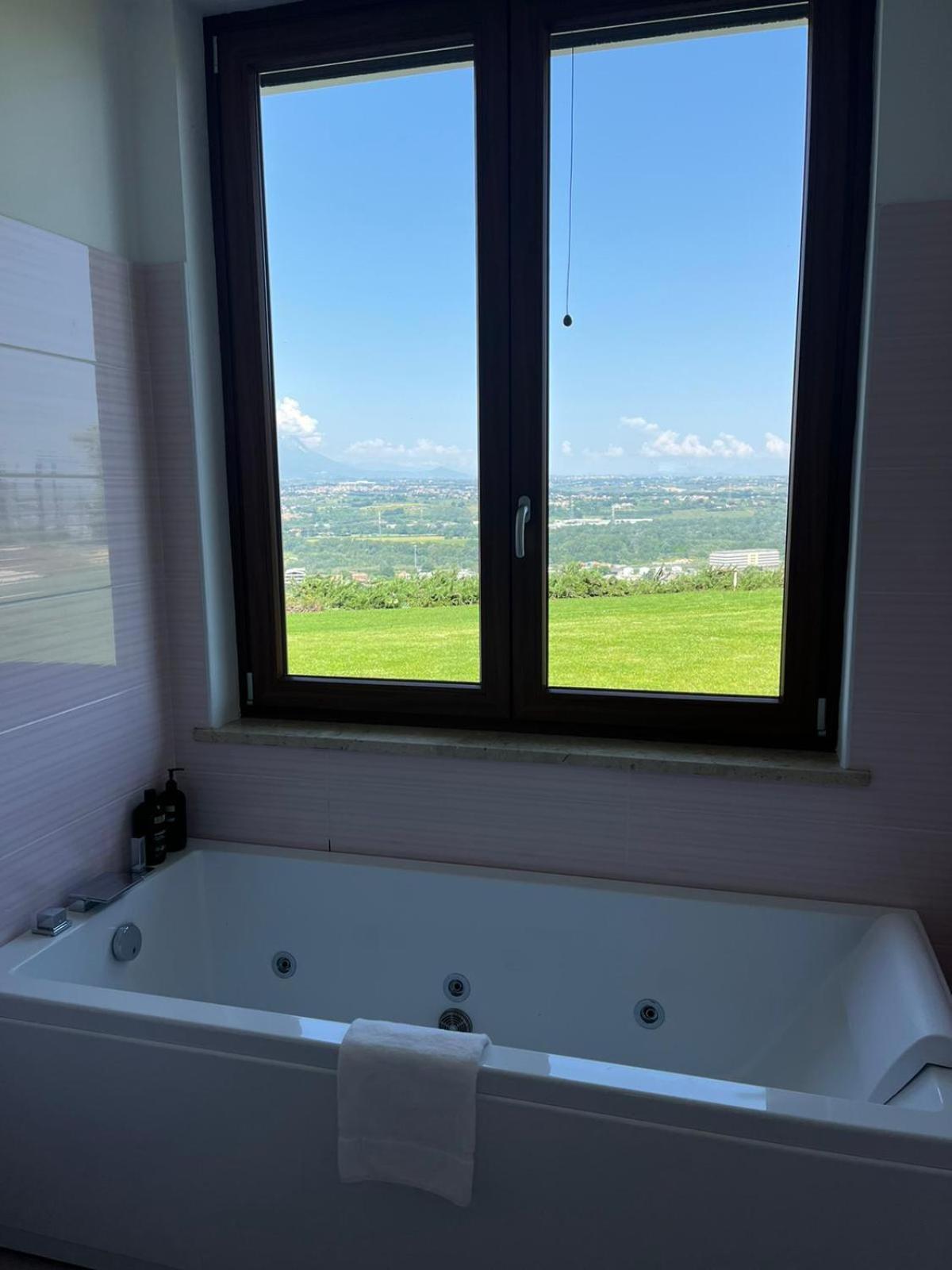 Mirabel Apartment Киети Екстериор снимка